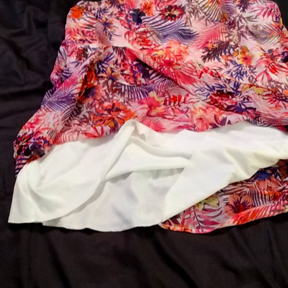 Floral dress - Picture 3 of 8